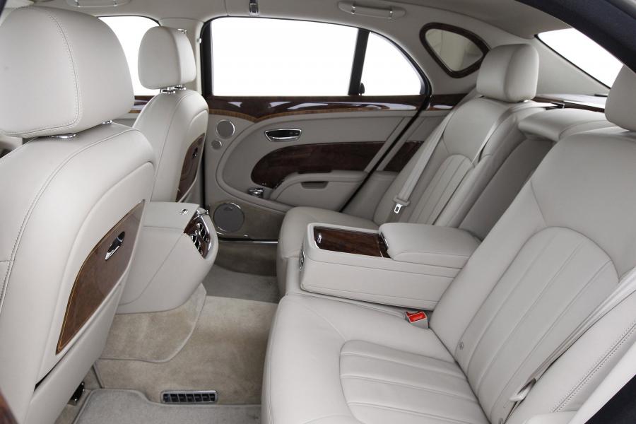  Bentley Mulsanne 2010 года  (фото 52 из 262)
